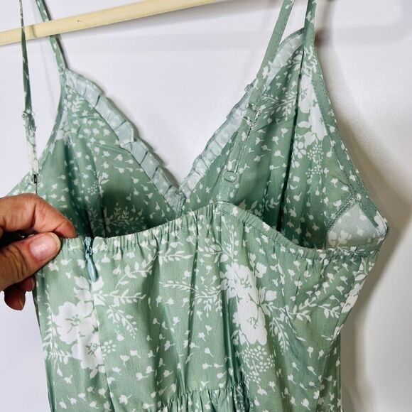 Light Green Cream Floral Tiered Maxi Dress - Picture 7 of 11